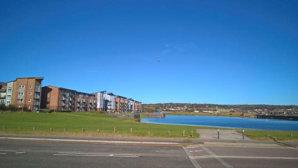Coastal Apartments - Wales Swansea Extérieur photo